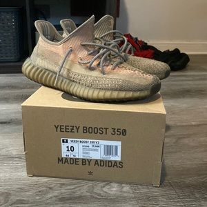 Yeezy boost 350 sand taupe